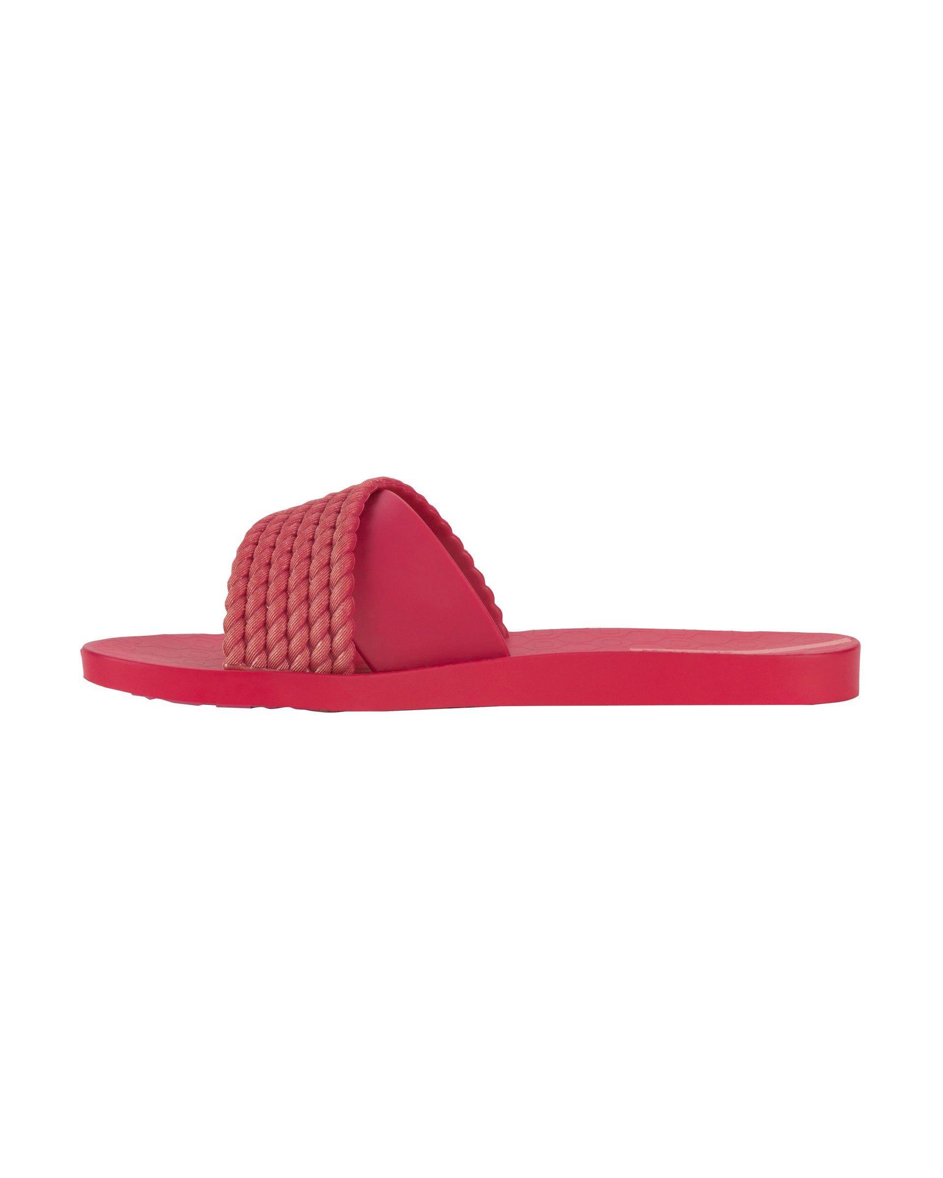 Ipanema Street Red / Red | DEIZN-9682